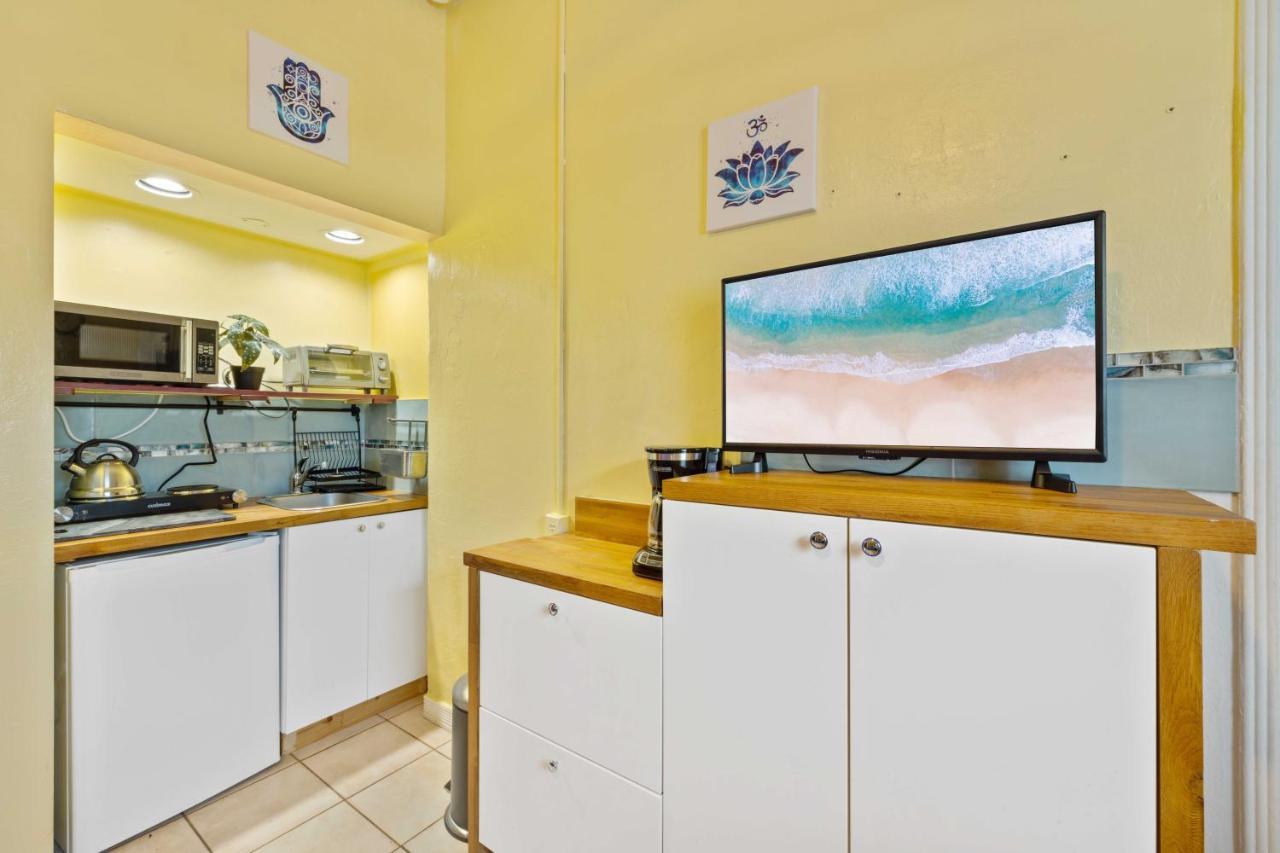 Mantell Plaza Apartments マイアミビーチ エクステリア 写真