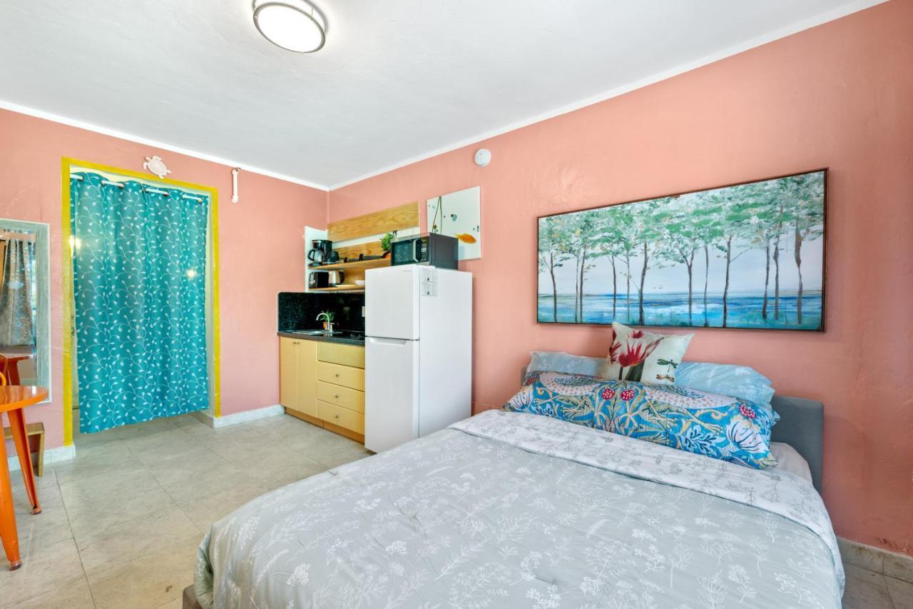 Mantell Plaza Apartments マイアミビーチ エクステリア 写真